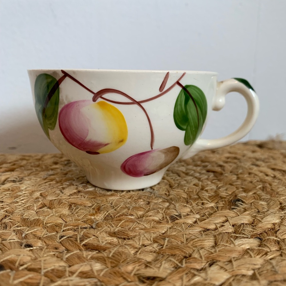 Vintage Villeroy & Boch Hand Painted “Ma Pomme” Tea Cup